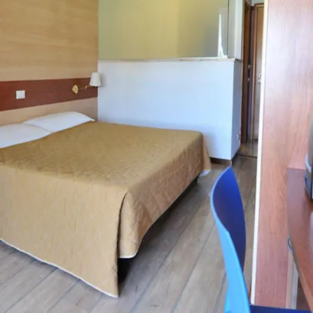 佳迪萨诺中央旅游酒店