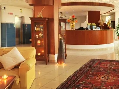 佳迪萨诺中央旅游酒店