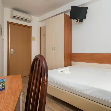 Hotel Centro Turistico Gardesano 3*