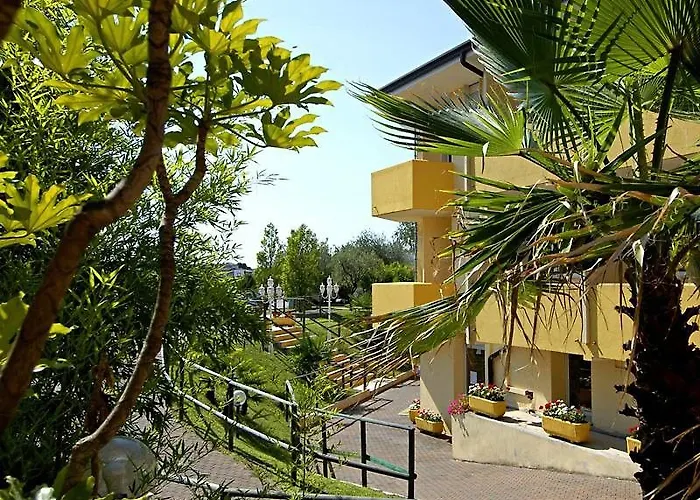 Centro Turistico Gardesano 3*